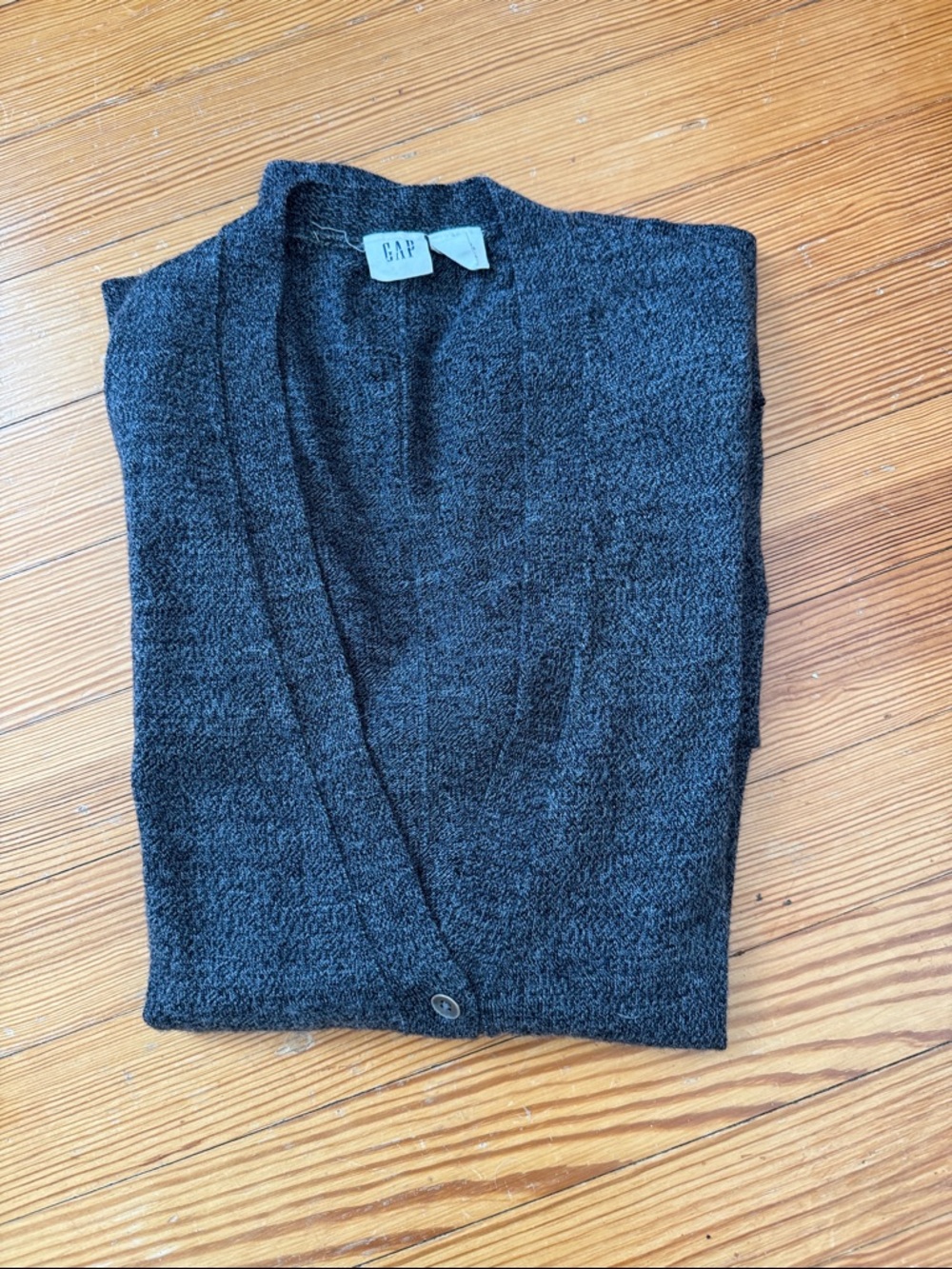 GAP Women’s Dark Charcoal/Black Marled Lightweight Merino Wool V-Neck Cardigan